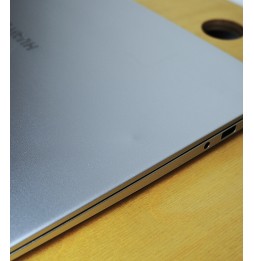 HUAWEI MateBook D14